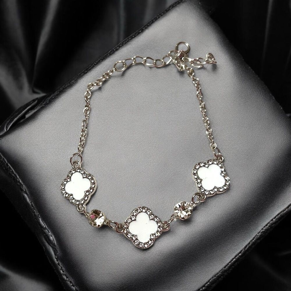 Elegant White Clover Rhinestone Silver Tone Bracelet